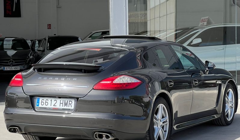 Porche Panamera 2013 lleno