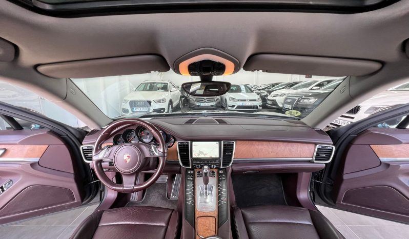 Porche Panamera 2013 lleno