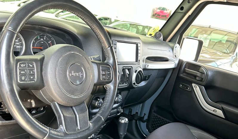 Jeep Wrangler 2014 lleno