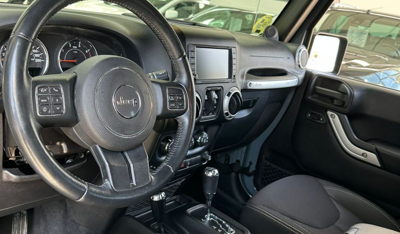 Jeep Wrangler 2014 lleno
